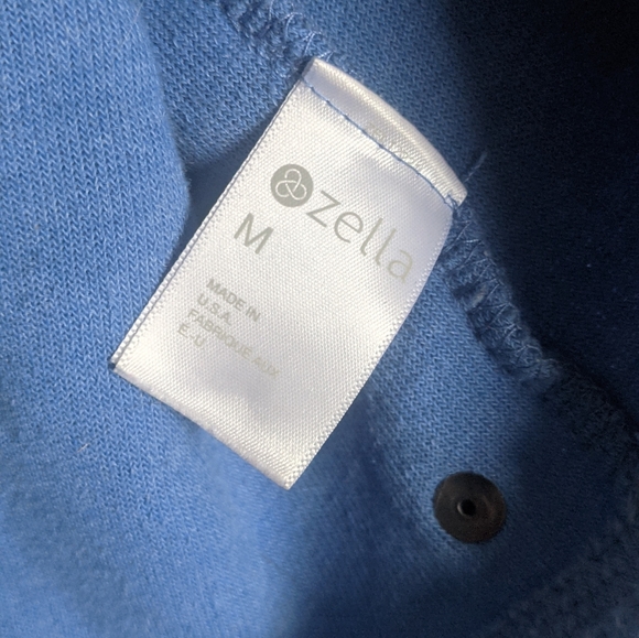 Soft Teddy Bear Cropped Hoodie - Picture 3 of 7